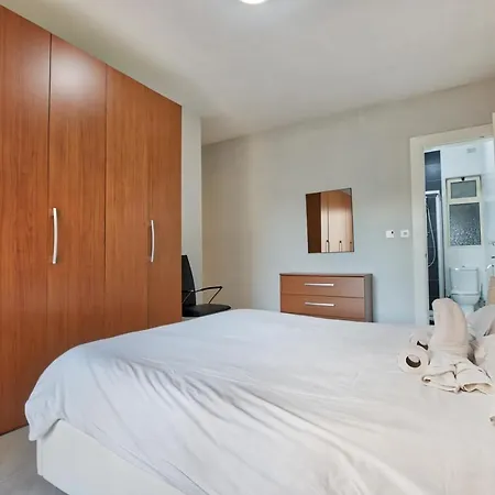 Lägenhet Seafront 3br - Opposite - Ac & Wifi By 360 Estates Sliema